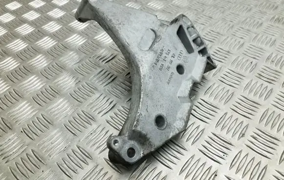 Volkswagen Golf VI Engine mounting bracket 03L199207