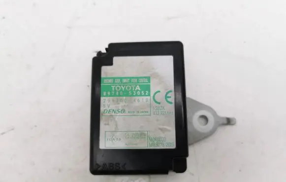 Lexus IS 220D-250-350 Door control unit/module 8974053052