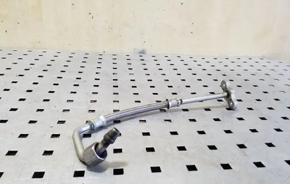 Audi A6 S6 C4 4A Turbo turbocharger oiling pipe/hose