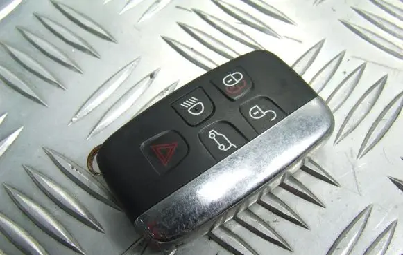 Land Rover Discovery Sport Ignition key/card 