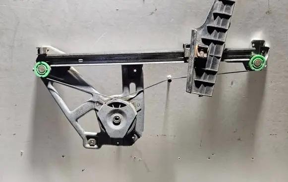 Audi 100 S4 C4 Rear door manual window regulator 4A0839400A