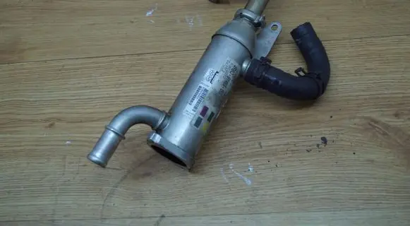 Jaguar S-Type EGR valve cooler 4R8Q9Y493BG