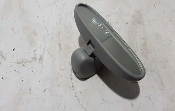 Audi A1 Rear view mirror (interior) 8U0857511