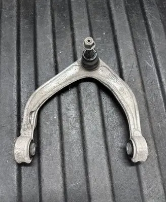 Front lower control arm/wishbone