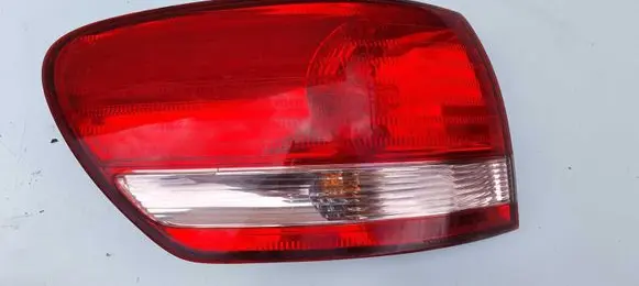 Toyota Avensis Verso Rear/tail lights NOCODE