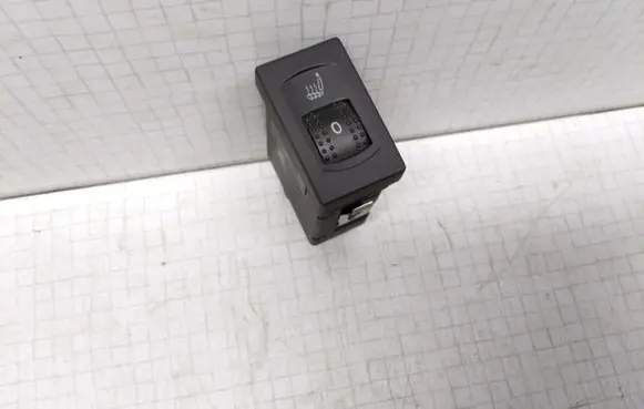 Volkswagen PASSAT B5.5 Seat heating switch 3B0963564C