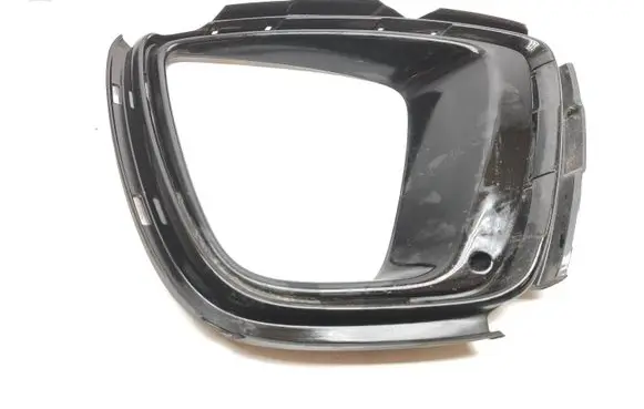 KIA Sorento Front fog light trim/grill 8652605040