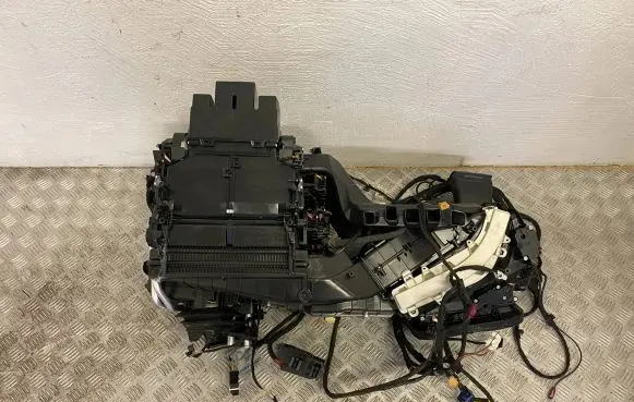 Audi e-tron Interior heater climate box assembly 4K1820005S