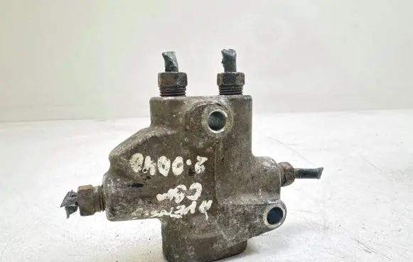 Toyota Avensis T250 Brake power pressure regulator 
