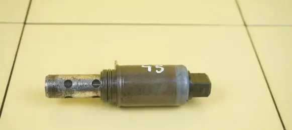 Porsche Cayenne (9PA) Camshaft speed sensor LEWY M48