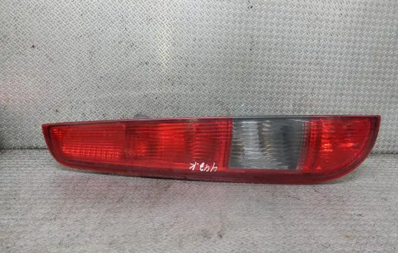 Ford Focus Rear/tail lights E410209L
