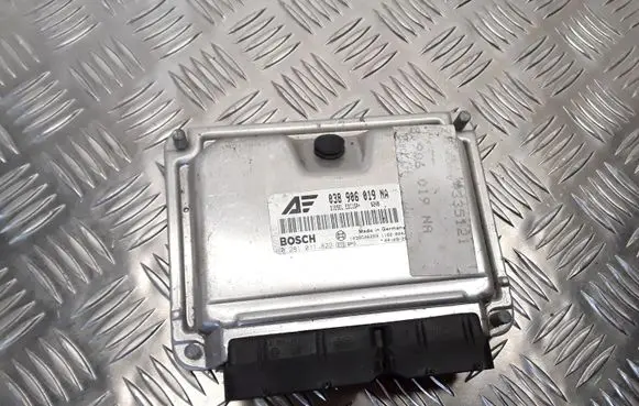 Volkswagen Sharan Engine control unit/module 038906019NA 0281011822