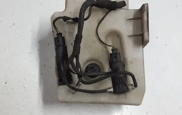 Seat Leon (1P) Windshield washer fluid reservoir/tank 
