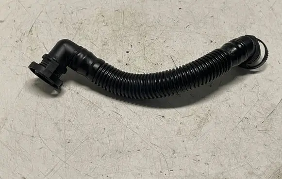 Volkswagen Golf VI Breather/breather pipe/hose 03l103493g