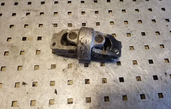 BMW X3 E83 Steering column universal joint