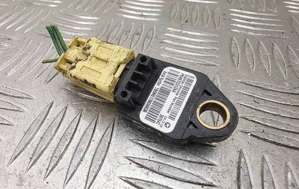 Dodge Caliber Airbag deployment crash/impact sensor P04672312AA