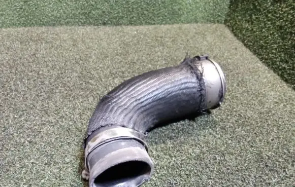 Renault Master III Intercooler hose/pipe 1126090 0718224 44290953