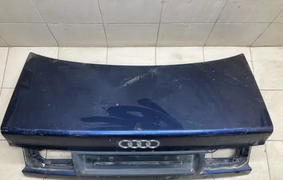 Audi A6 S6 C4 4A Tailgate/trunk/boot lid