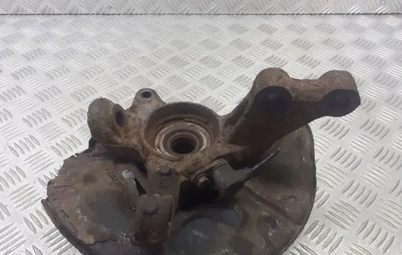 Toyota Avensis T250 Front wheel hub spindle knuckle