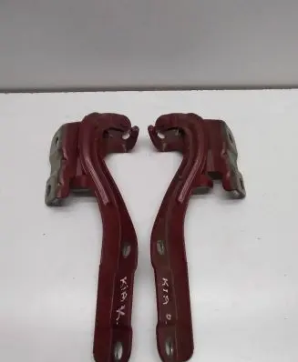 Engine bonnet/hood hinges
