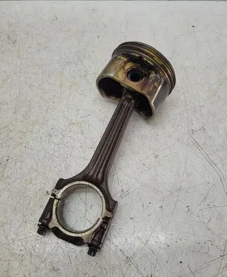 Audi A3 S3 8P Piston with connecting rod