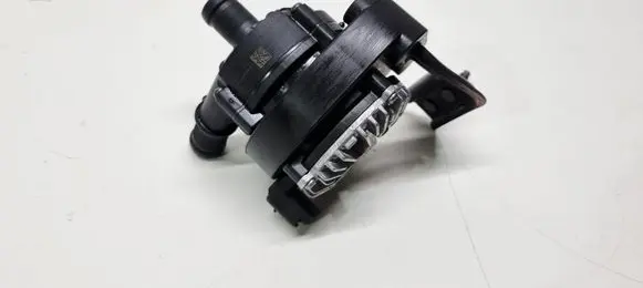 Renault Clio V Electric auxiliary coolant/water pump 210104506R