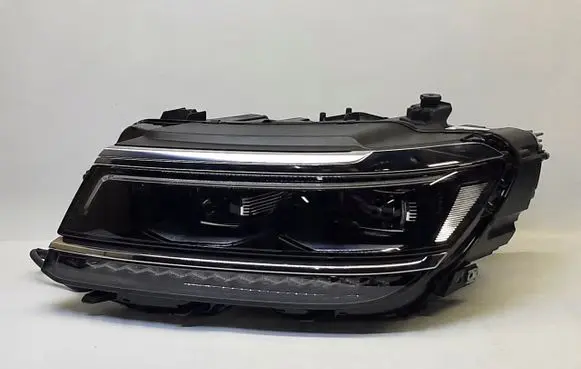 Volkswagen Tiguan Headlight/headlamp 5NB941081A