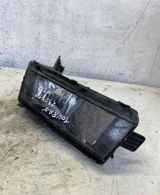 Volkswagen Touran III Front fog light 5ta941661