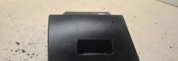 Glove box