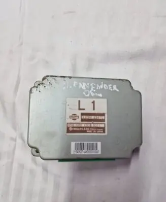 Nissan Pathfinder R51 Gearbox control unit/module 33084EB41C A58000X93