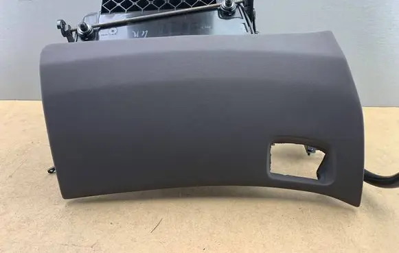 BMW 7 E38 Glove box 8125451 51168125451 51168179905