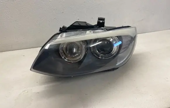 BMW 3 E92 E93 Headlight/headlamp 7273211 1307023374 LE08B6198