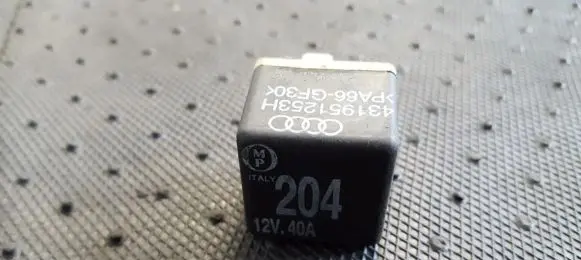 Audi A4 S4 B5 8D Other relay 431951253H