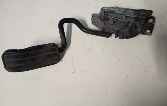 Volkswagen Sharan Accelerator throttle pedal 7M4721603D