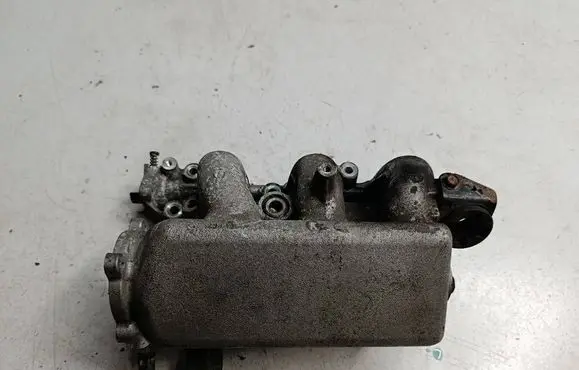 Nissan Note (E12) Intake manifold