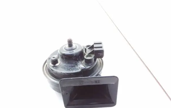 Volkswagen PASSAT B5 Horn signal E20092018