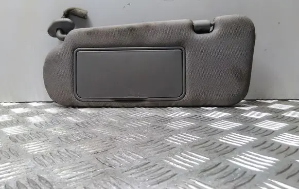 KIA Sorento Sun visor