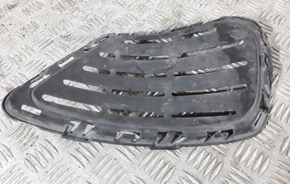 Mercedes-Benz S W222 Front fog light trim/grill A2228850363
