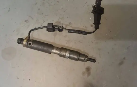 Volkswagen Golf IV Fuel injectors set 038130201F