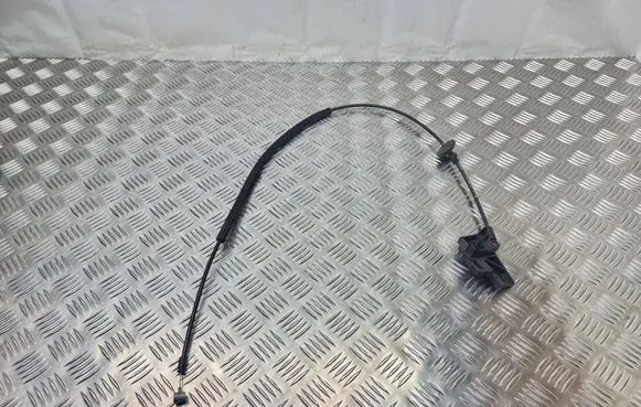 Skoda Octavia Mk3 (5E) Engine bonnet/hood lock release cable 5E0823535B