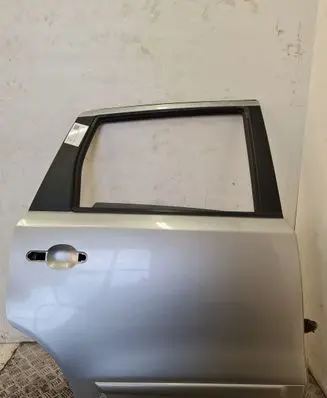 Nissan Note (E11) Rear door