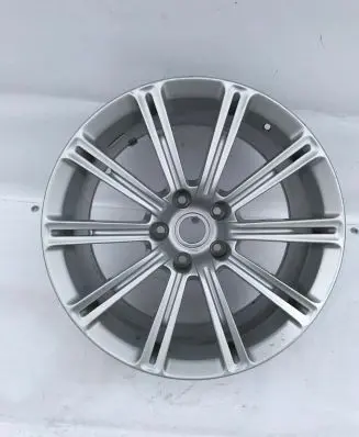 Aston Martin DB9 R20 alloy rim 