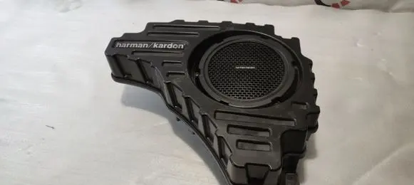 Jeep Grand Cherokee Subwoofer speaker 05035130AC