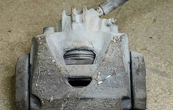 Citroen C4 I Picasso Front brake caliper