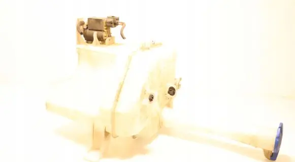 Hyundai i30 Windshield washer fluid reservoir/tank 98610-2L000