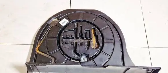 Toyota Yaris Spare wheel section trim 647710d011 64771-0d011