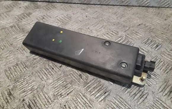 Land Rover Discovery 3 - LR3 Liftgate motion sensor 