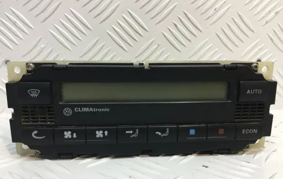 Volkswagen PASSAT B5 Climate control unit 1J1907044 5HB00761700