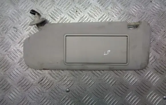 Toyota Avensis T250 Sun visor