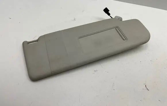 Sun visor